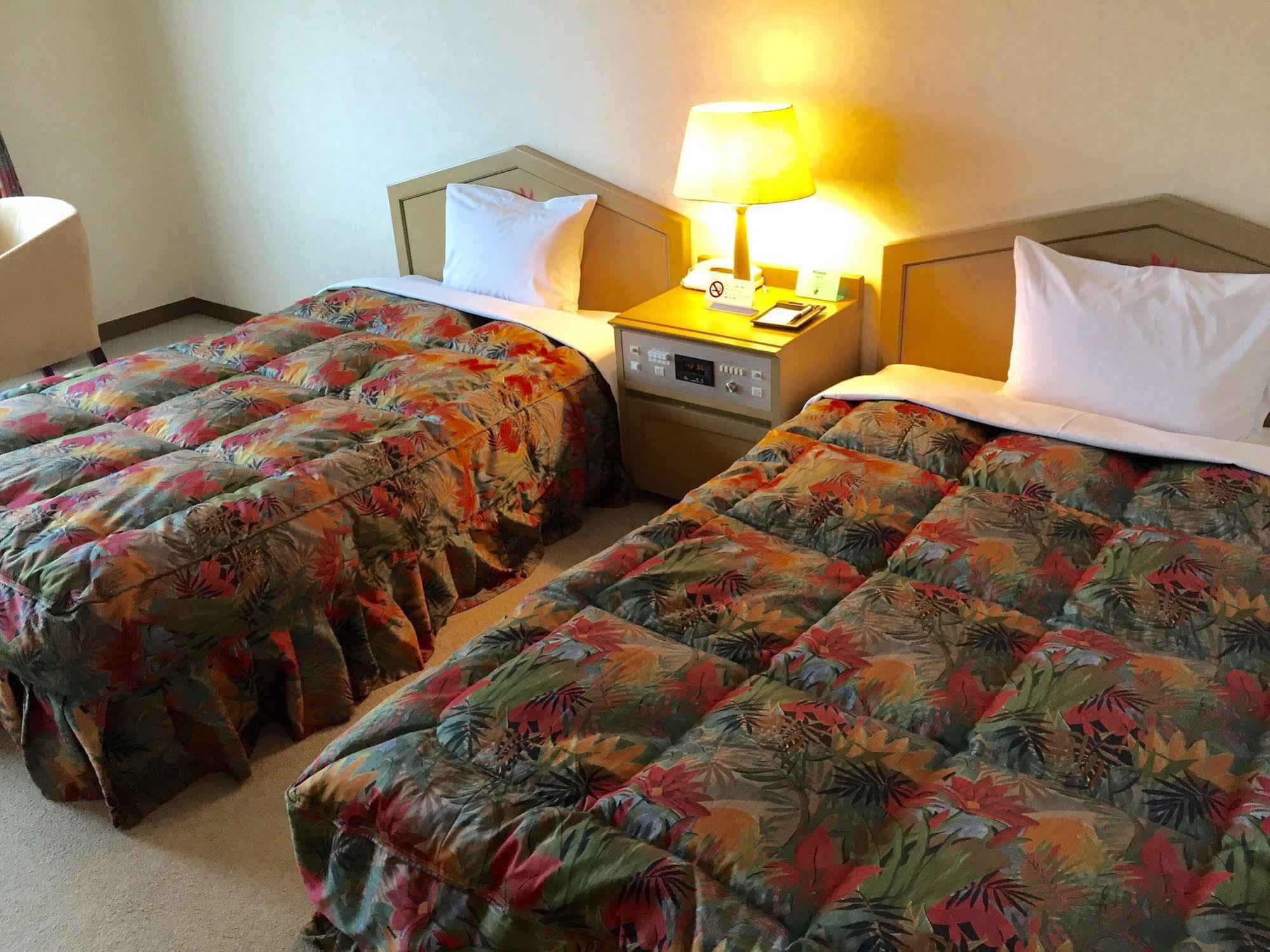 Breezbay Hotel & Resort Gero Ngoại thất bức ảnh